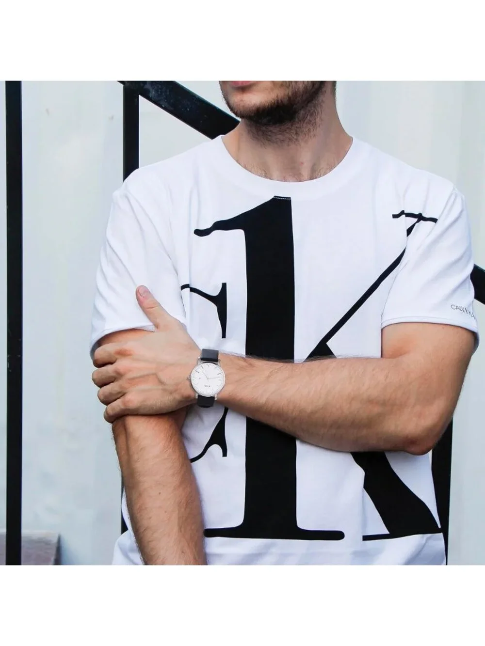 Mens Silver And Black Band Strap Minimalist Analog Quartz Waterproof Wrist Watch